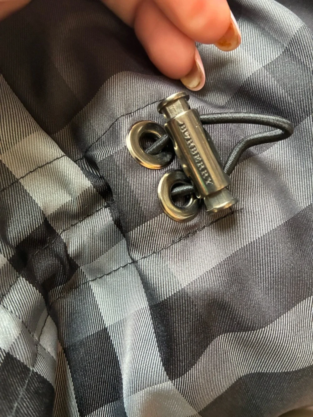 Burberry Black Relaxed Packable Trench Jacket - Picture 6 of 8